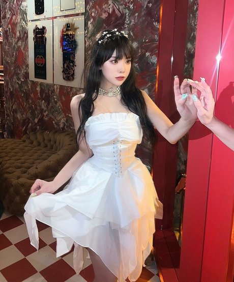 dami amond feet onlyfans