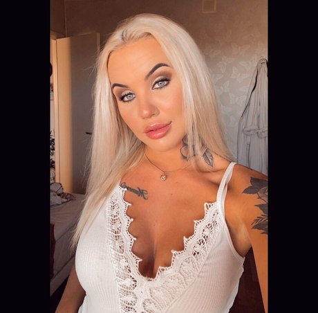 bloondiieee nudes onlyfans leaked