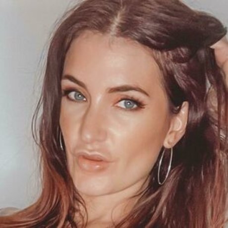 Adreena Cuckoldress onlyfans content leaked