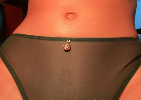 cybr queen onlyfans porn leaked