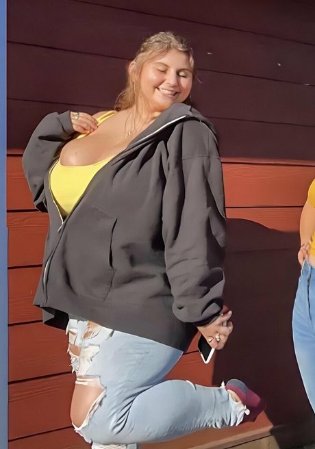 Caroline Casbon joi onlyfans