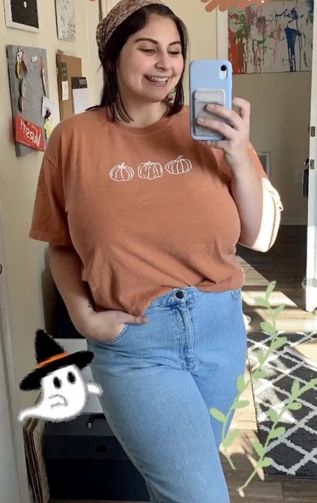 Caroline Casbon porn onlyfans leak