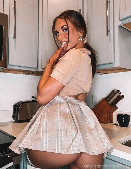 Rachie Skye onlyfans leaks.