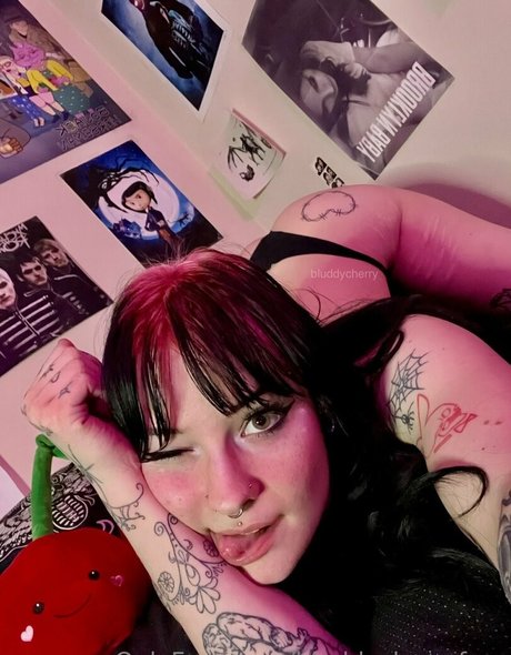 bluddycherryfree only fans
