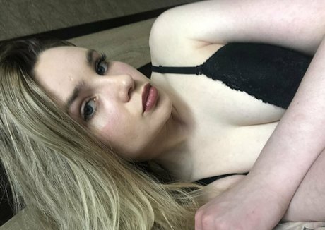 violetcherryy onlyfans nude pictures