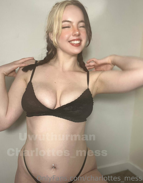 charlottes mess nudes leaked onlyfans