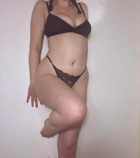 charlottes mess onlyfans post