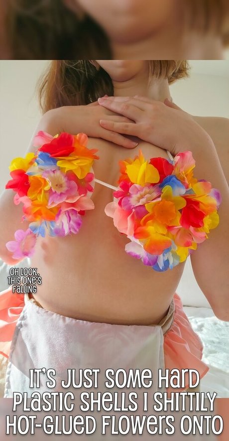 Lety Does Stuff onlyfans model photo