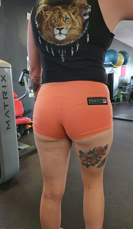 canadiannaughtyneighbour nudes onlyfans leak