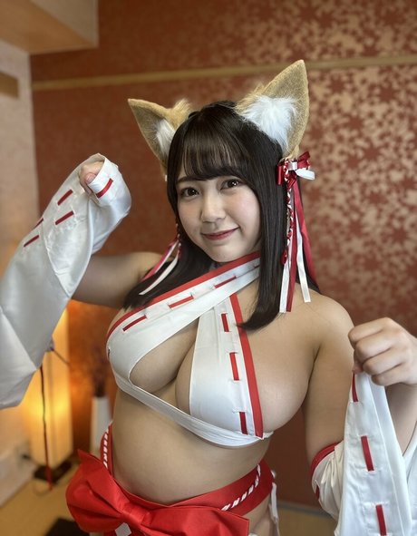 anita gorgues onlyfans striptease