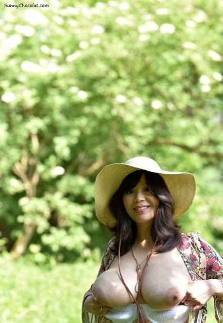 sunny chocolat free nude porn onlyfans