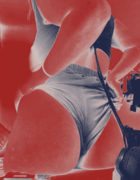 trippylittlehippi onlyfans leaked.