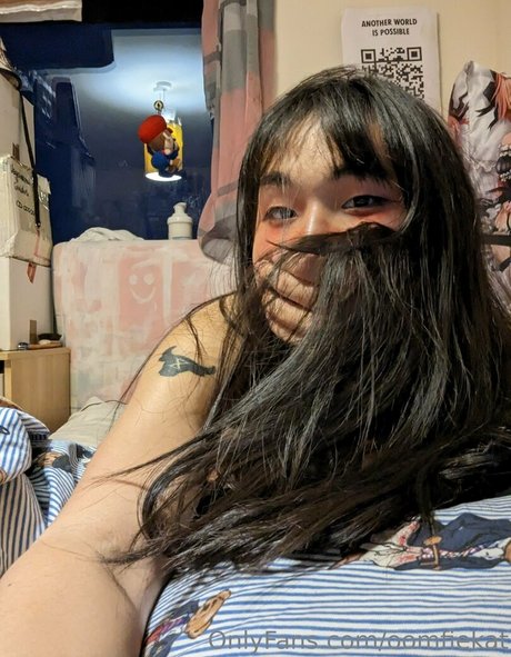 oomfiekat onlyfans naked