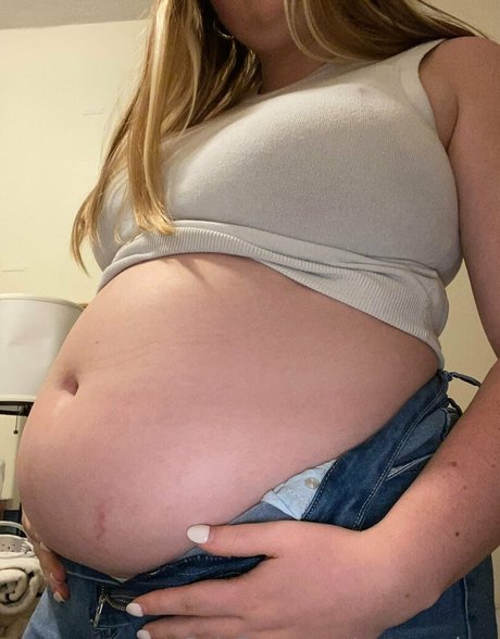 savpeaches onlyfans striptease