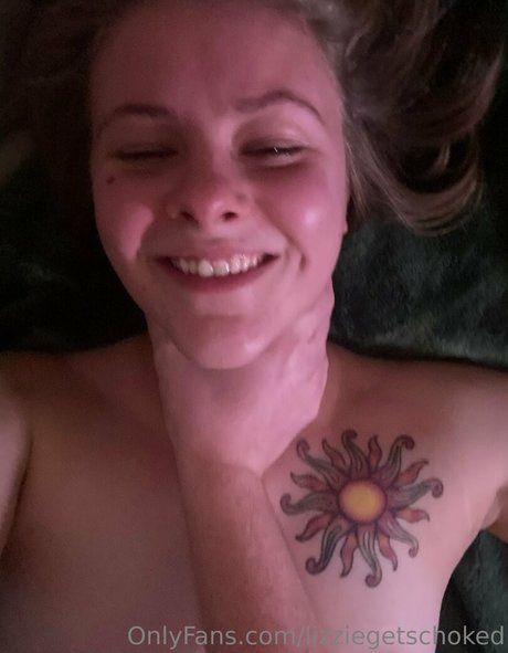 lizziegetschoked naked only fans