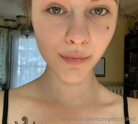 lizziegetschoked onlyfans porn nude