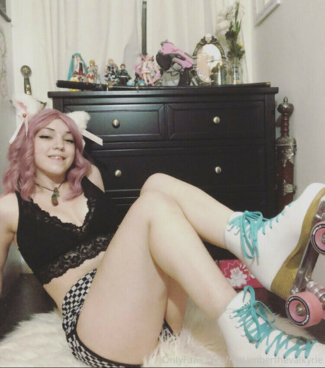 Amberthevalkyrie onlyfans exposed