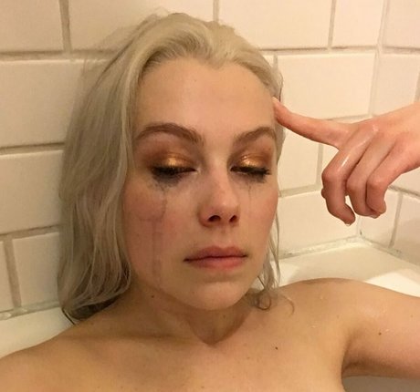 Phoebe Bridgers onlyfans sex