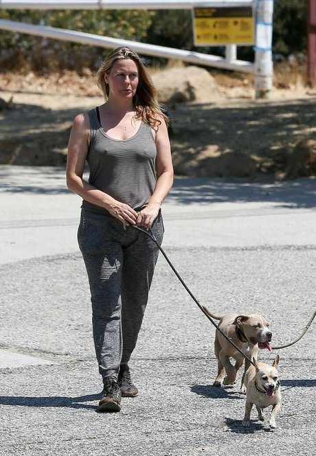 Alicia Silverstone onlyfans nide