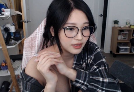 Kang Hee Yoon onlyfans model photos