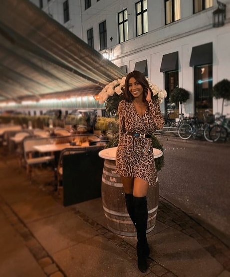 Ainett Stephens nude onlyfans porn