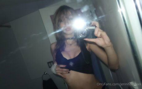 Jenniferchexk onlyfans striptease
