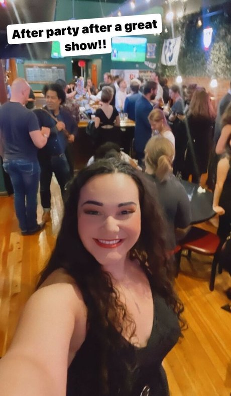 Maggie Renee onlyfans leaked.