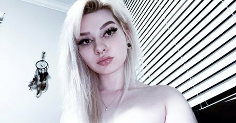 jisatsu waifu porn onlyfans leaks