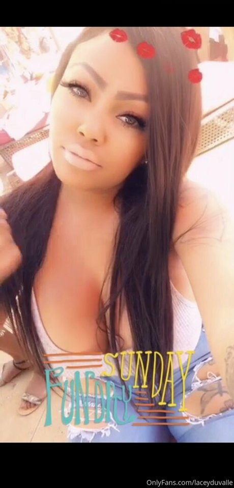 LaceyDuvalle onlyfans free content