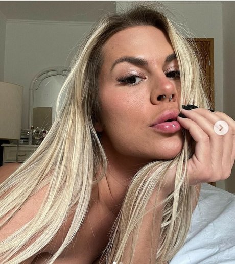 Zlata Shine_ onlyfans nide