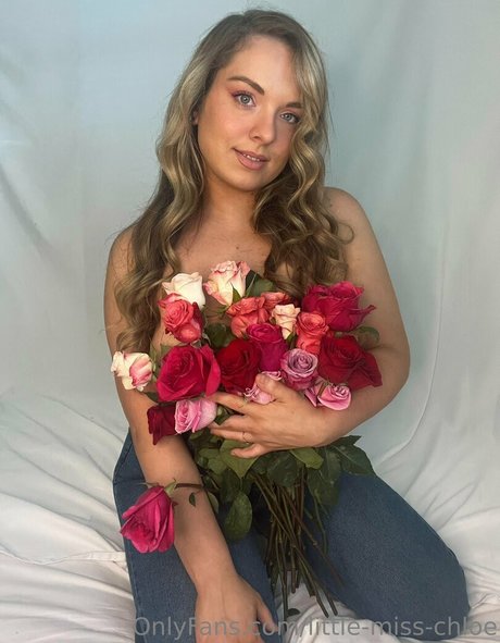 little miss chloe onlyfans nudes leak