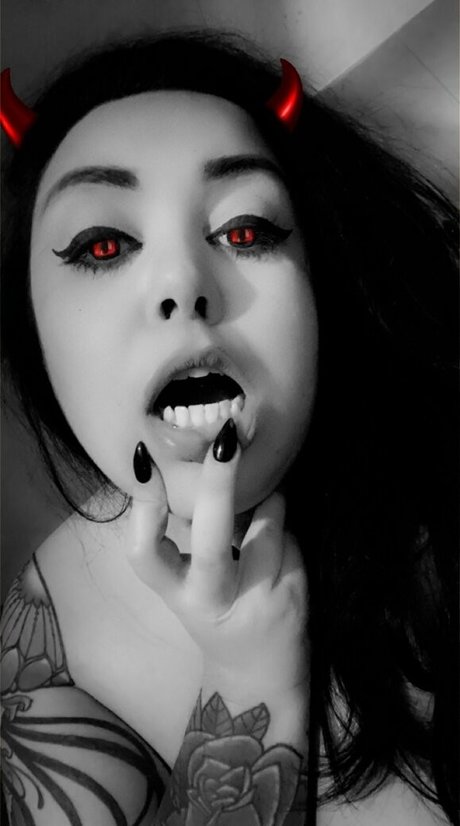 ravenbadini onlyfans nudes leaked