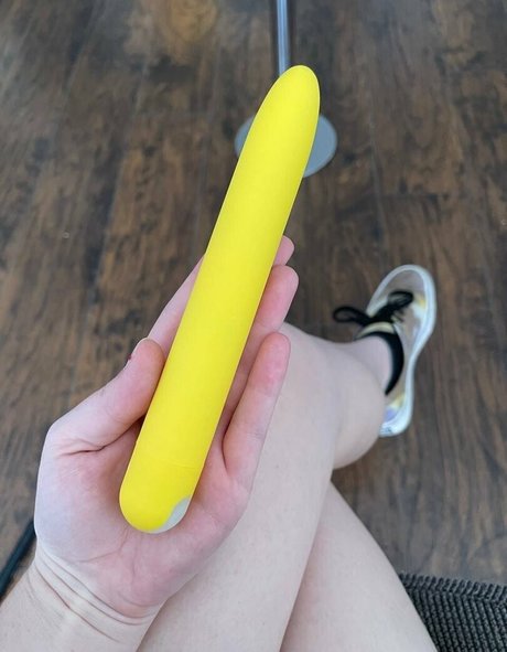 blazinghottietv2 naked only fans