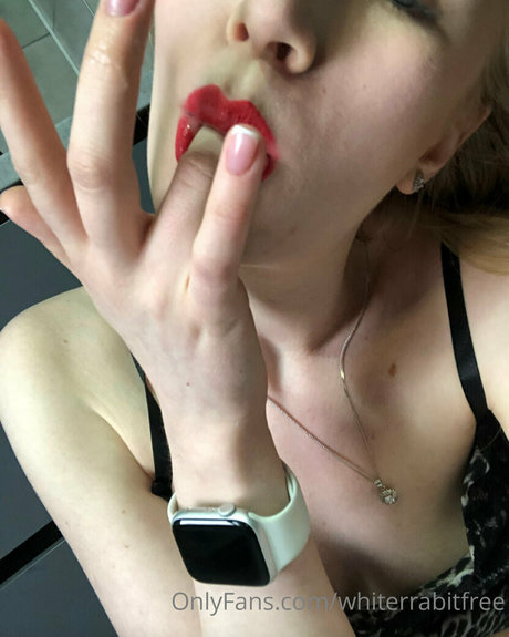 whiterrabitfree onlyfans pics