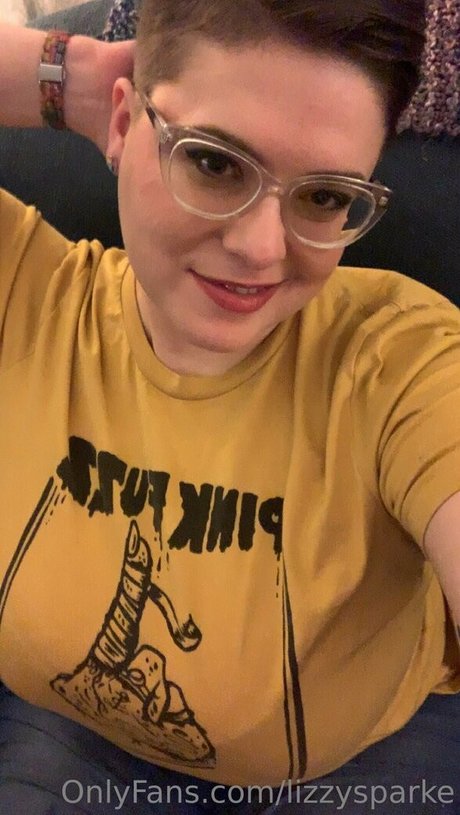 lizzysparke onlyfans uncensored