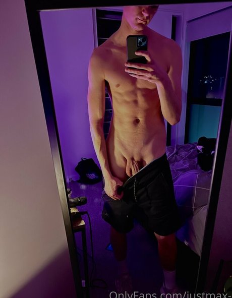 justmax_ nude onlyfans leak