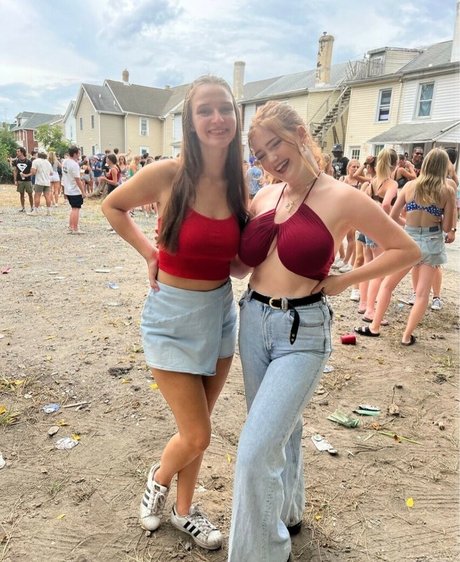 notemilyb onlyfans leak ass