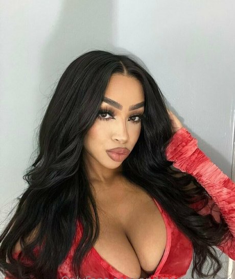 alexasinclaire onlyfans photo