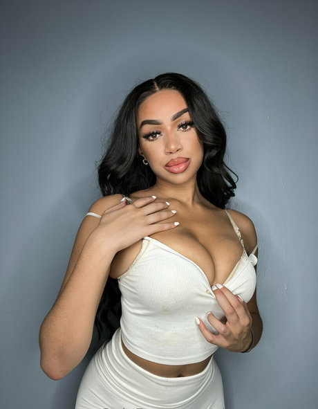 alexasinclaire porn onlyfans