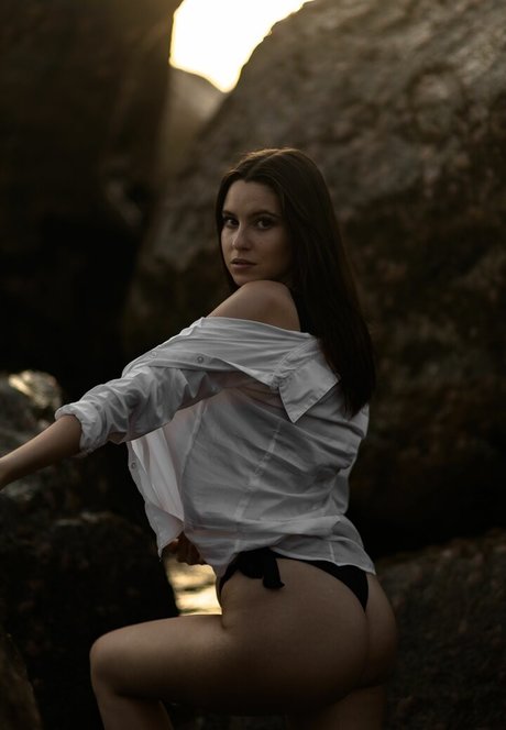 Beatriz Braz onlyfans model