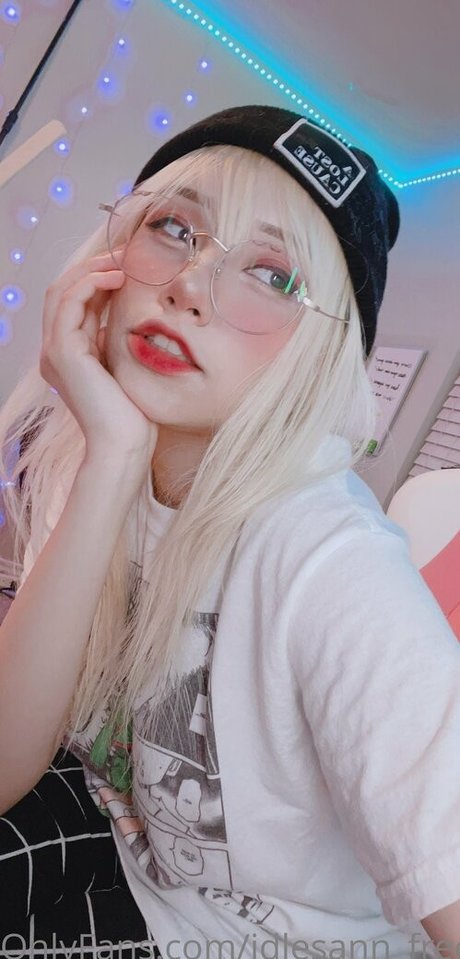 idlesann free onlyfans tits