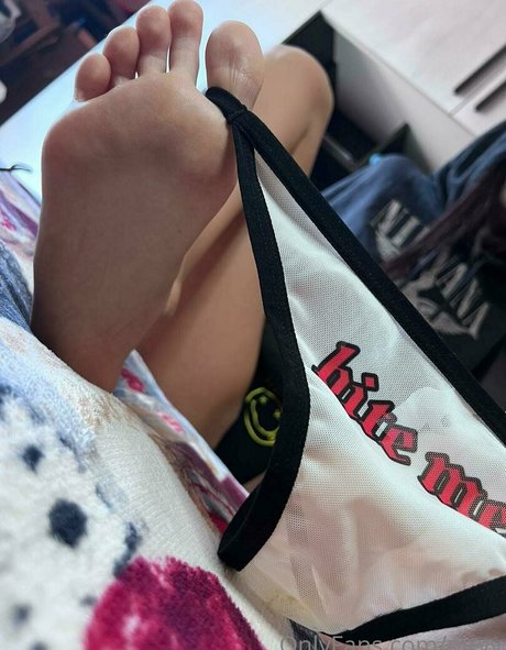 Nirvy nude only fans