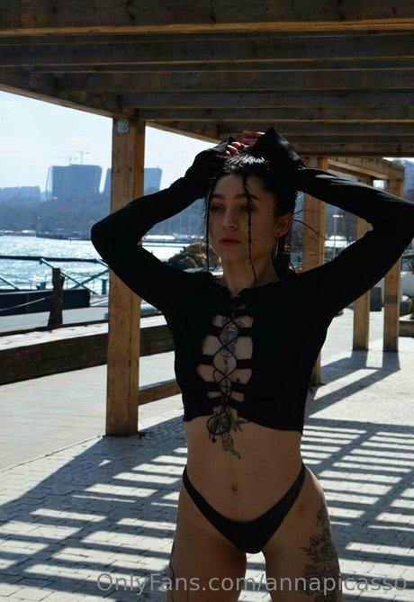 annapicasso naked on onlyfans