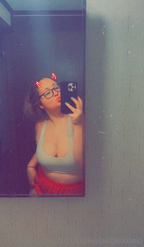 Pokebabexoxo onlyfans striptease