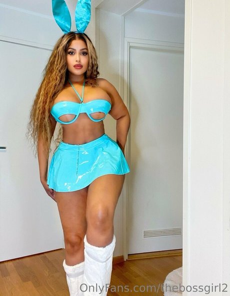 thebossgirl2 topless onlyfans