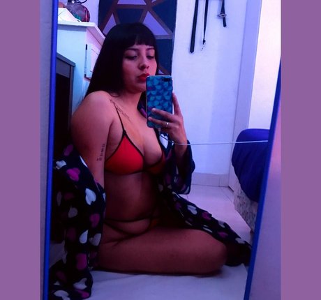 cuerva05 feet onlyfans