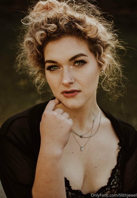 lilithjewel onlyfans free