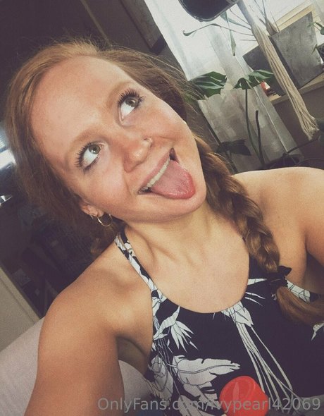 ivypearl42069 only fans leaked