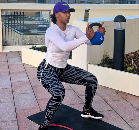 Naomi Schiff onlyfans nudes leaks