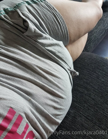 kjara0401 nude onlyfans leaks